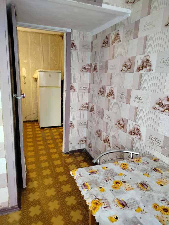 Оренда 1-кімнатної квартири 30 м², Будівельників вул., 11
