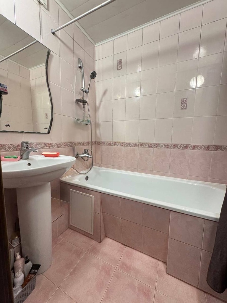 Продажа 3-комнатной квартиры 72 м², Мира просп., 63