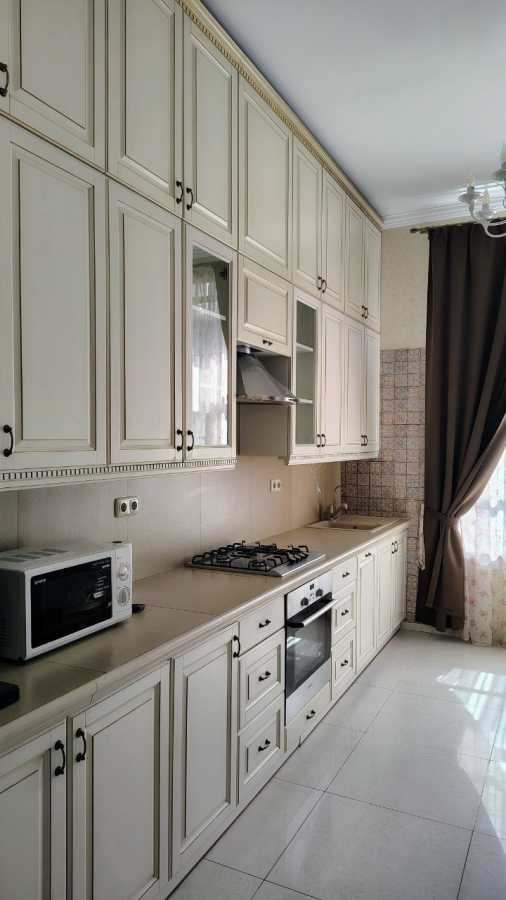Продаж будинку 495 м², Стешки