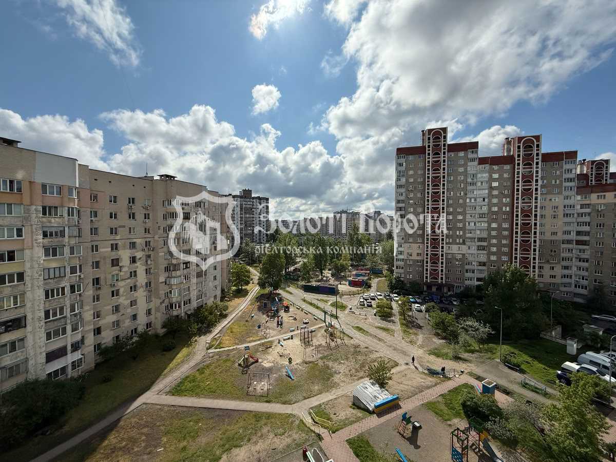 Продажа 2-комнатной квартиры 57 м², Владимира Маяковского просп., 70