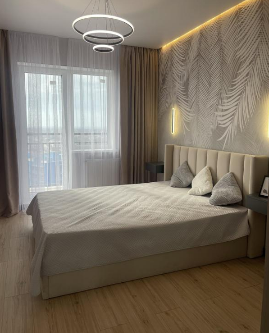 Продажа 2-комнатной квартиры 63 м², Жемчужная ул.
