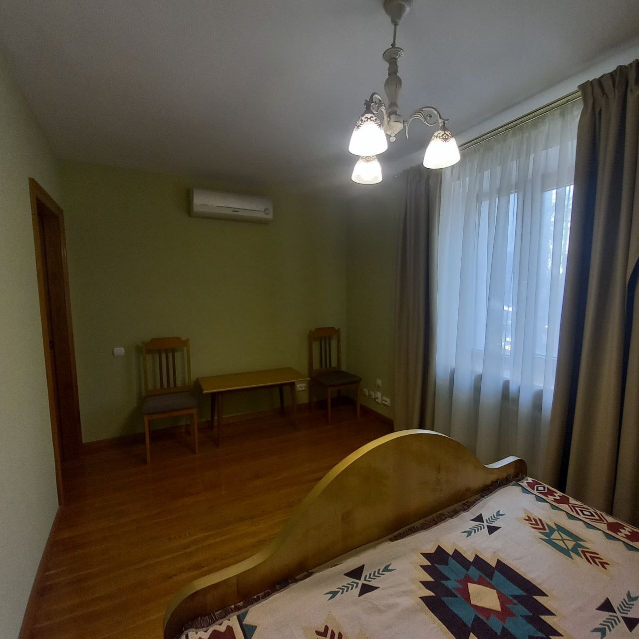 Продажа 3-комнатной квартиры 76 м², Победы просп., 105