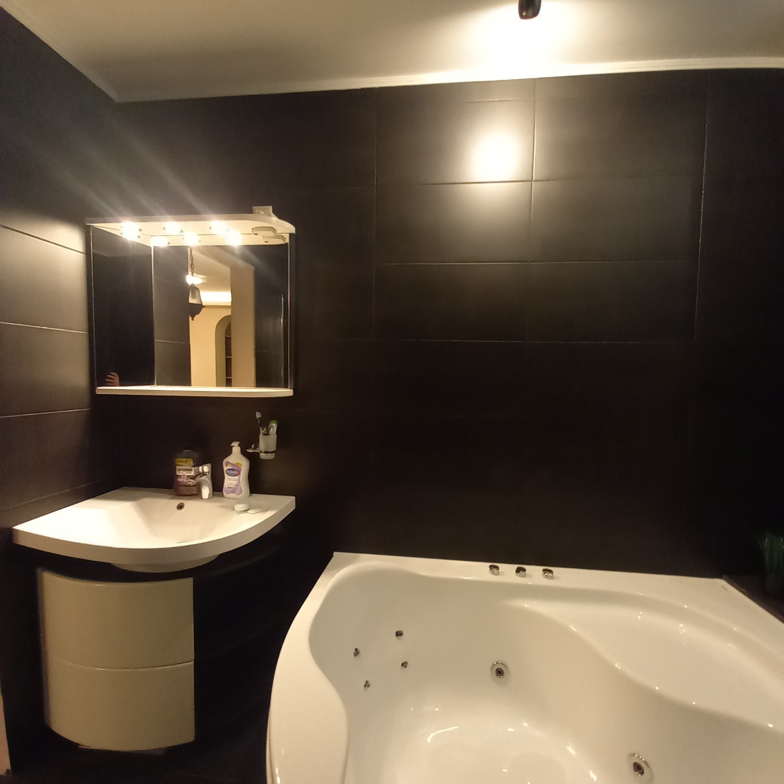 Продаж 2-кімнатної квартири 57 м², Героїв Дніпра вул., 38Г