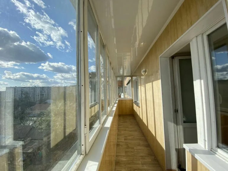 Продаж 1-кімнатної квартири 42 м², Нижньосироватська вул.