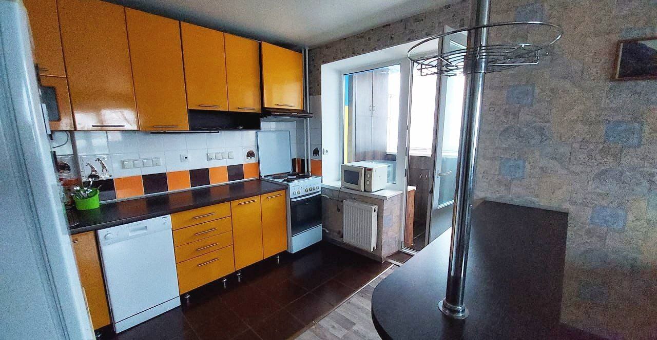 Продаж 3-кімнатної квартири 71 м², Інтернаціоналістів вул.