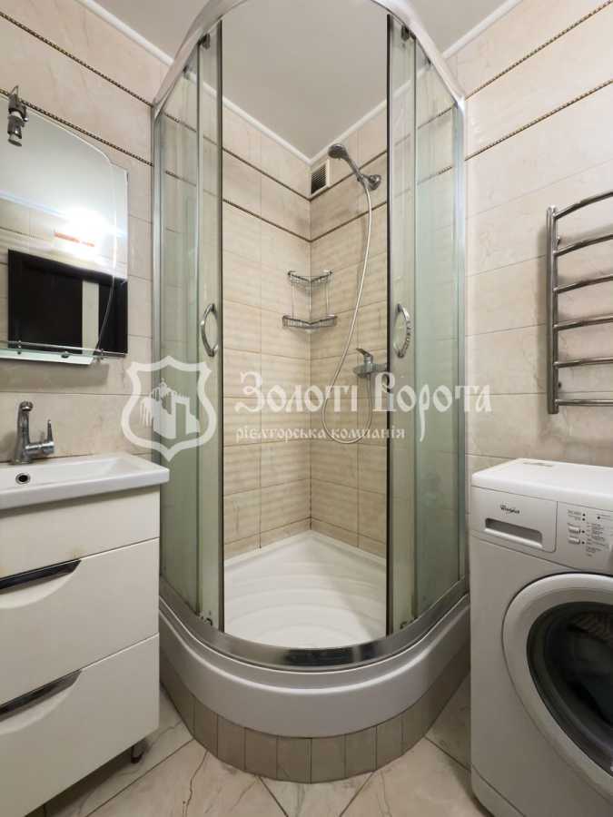 Продажа 2-комнатной квартиры 53.5 м², Чернобыльская ул., 24/26