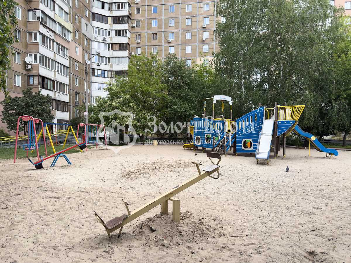 Продажа 2-комнатной квартиры 53.5 м², Чернобыльская ул., 24/26