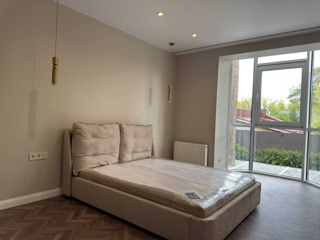 Продаж 2-кімнатної квартири 73 м², Лисенка вул., 10