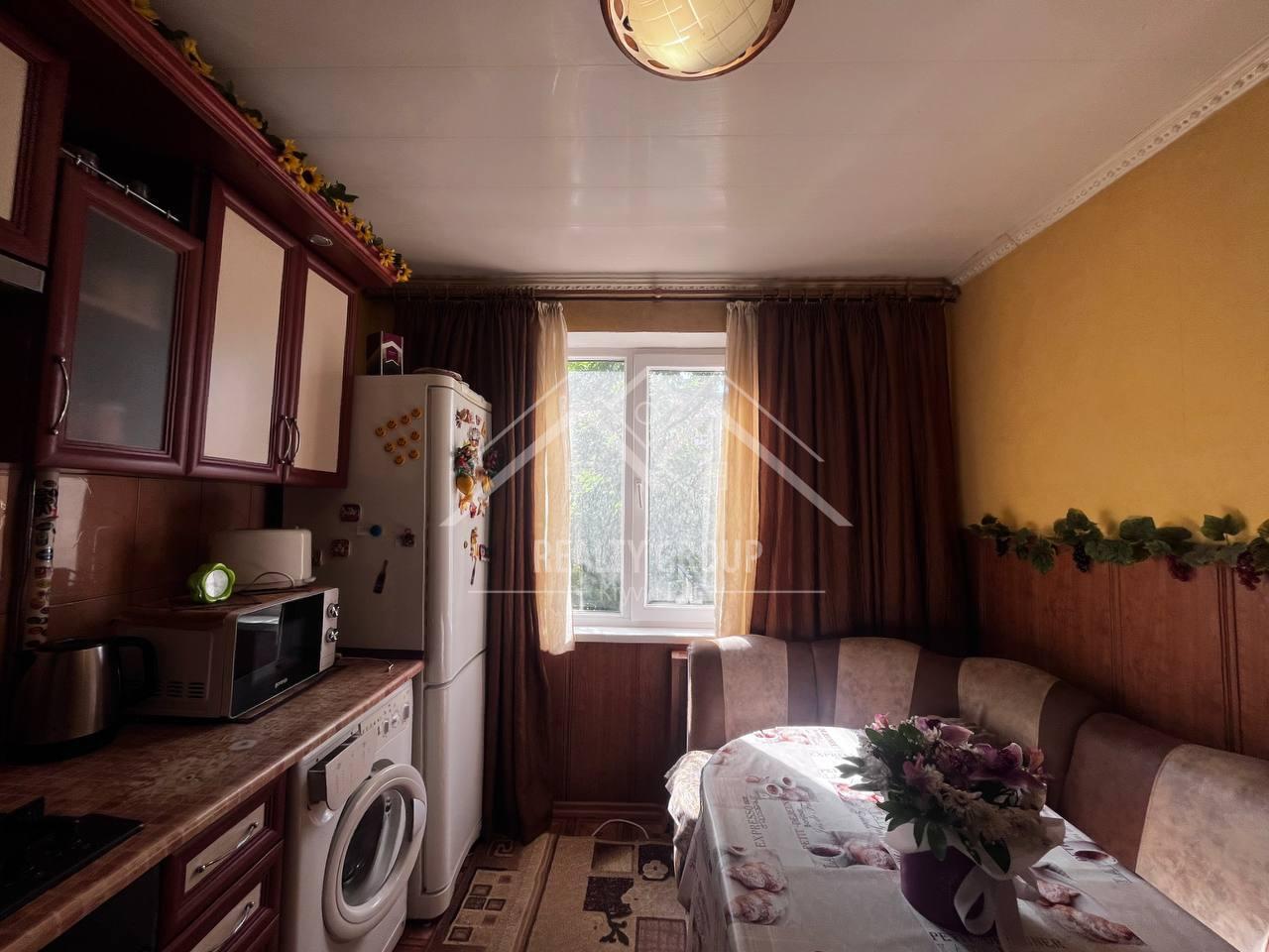 Продаж 3-кімнатної квартири 58 м², Покровская вул.