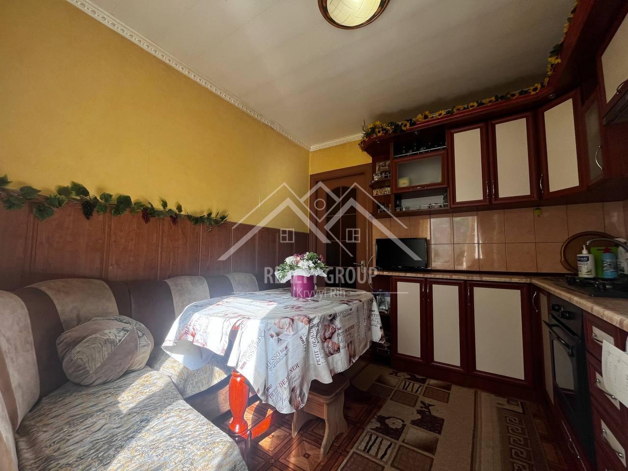 Продаж 3-кімнатної квартири 58 м², Покровская вул.