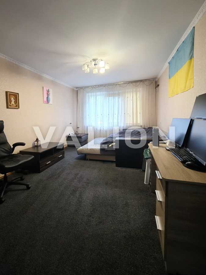 Продаж 2-кімнатної квартири 53 м², Жмеринська вул., 16