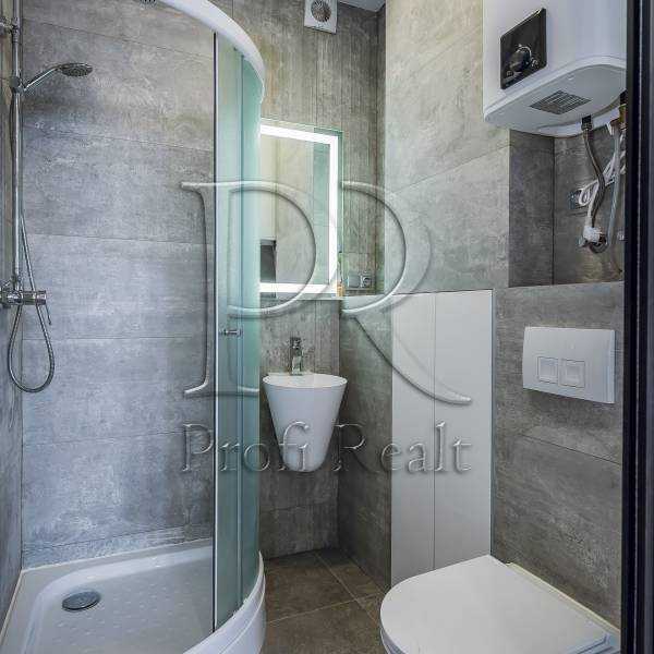 Продаж 3-кімнатної квартири 82 м², Єлизавети Чавдар вул., 13