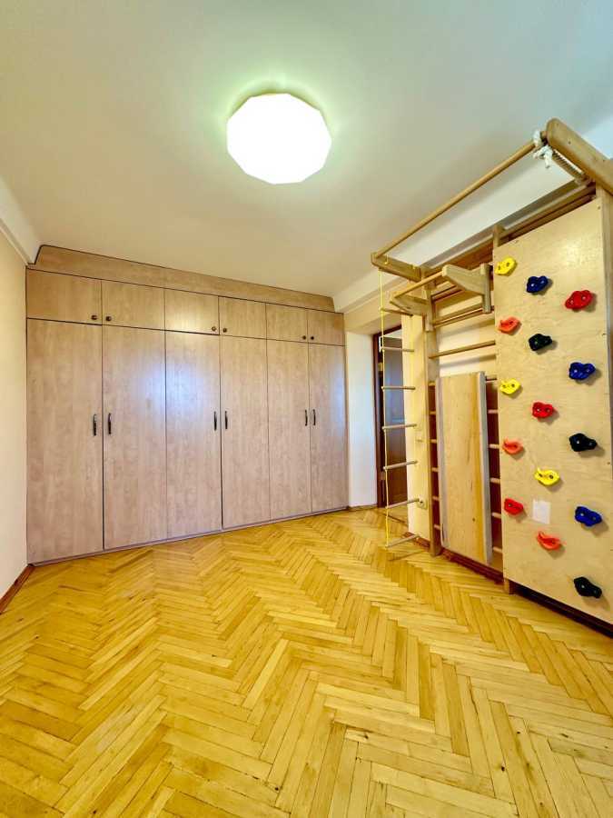 Продажа 3-комнатной квартиры 64 м², Богдана Гаврилишина ул., 11