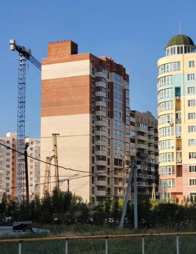 Продажа 1-комнатной квартиры 46.7 м², Михаила Лушпы просп.