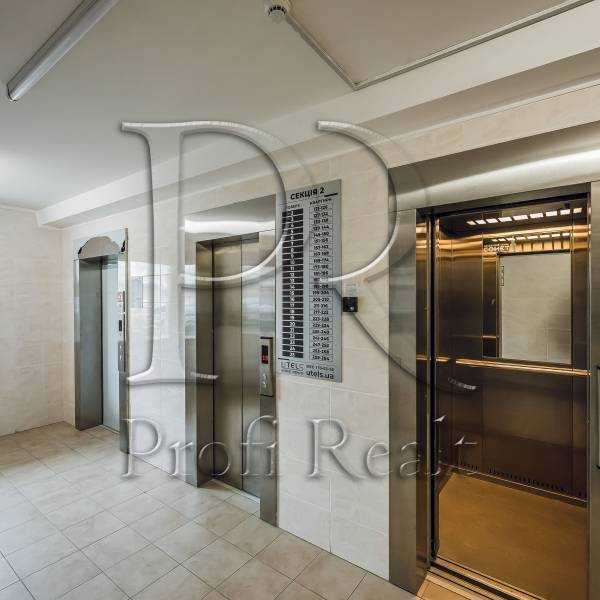 Продажа 2-комнатной квартиры 75 м², Коноплянская ул., 22А