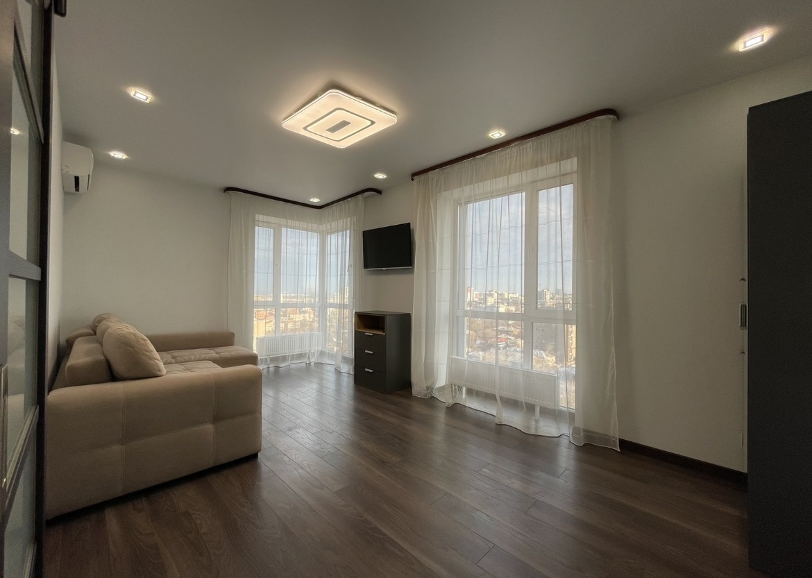 Аренда 2-комнатной квартиры 65 м², Светлова ул., 44