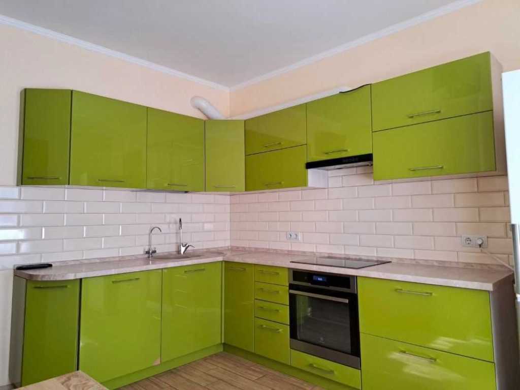 Оренда 1-кімнатної квартири 57 м², Котельникова вул., Драгоманова, 2А