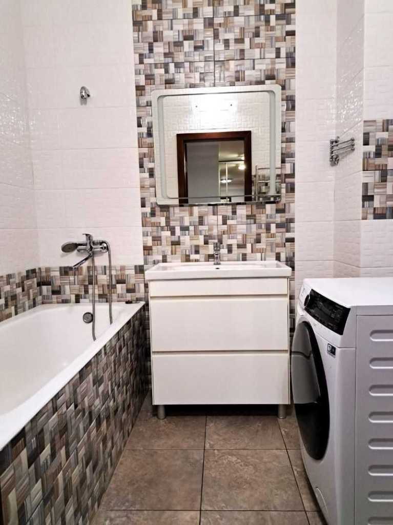 Оренда 1-кімнатної квартири 57 м², Котельникова вул., Драгоманова, 2А