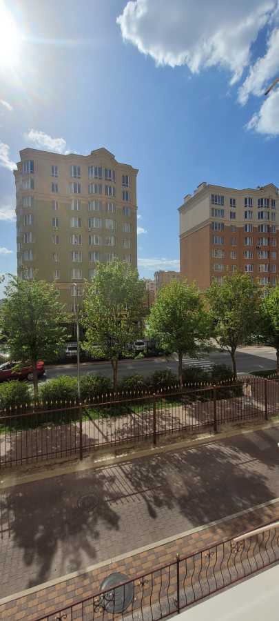 Продаж 1-кімнатної квартири 41.3 м², Абрикосова вул., 1Б