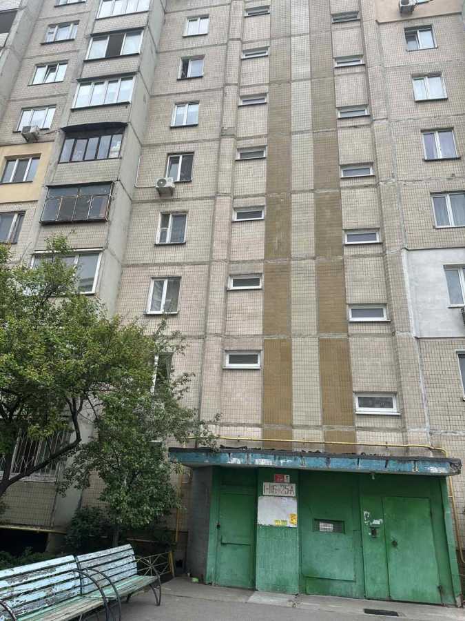 Продаж 1-кімнатної квартири 38 м², Петра Григоренка просп., 25А