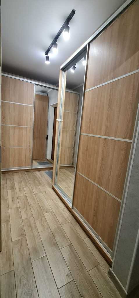 Продаж 1-кімнатної квартири 35 м², Володимира Маяковського просп., 44
