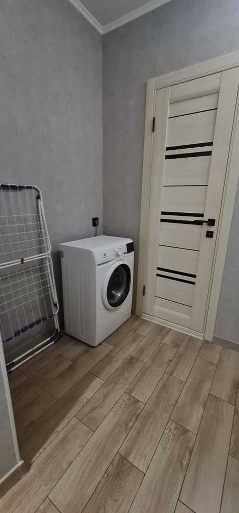 Продаж 1-кімнатної квартири 35 м², Володимира Маяковського просп., 44