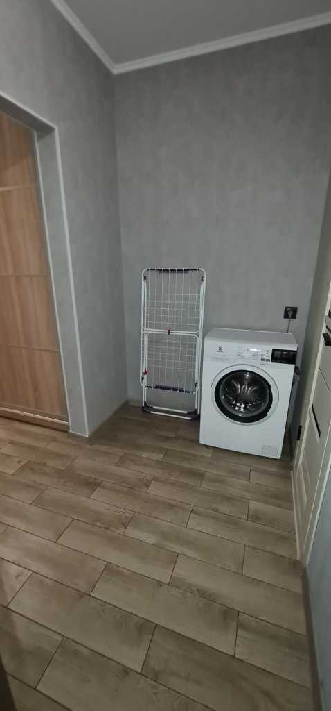 Продаж 1-кімнатної квартири 35 м², Володимира Маяковського просп., 44