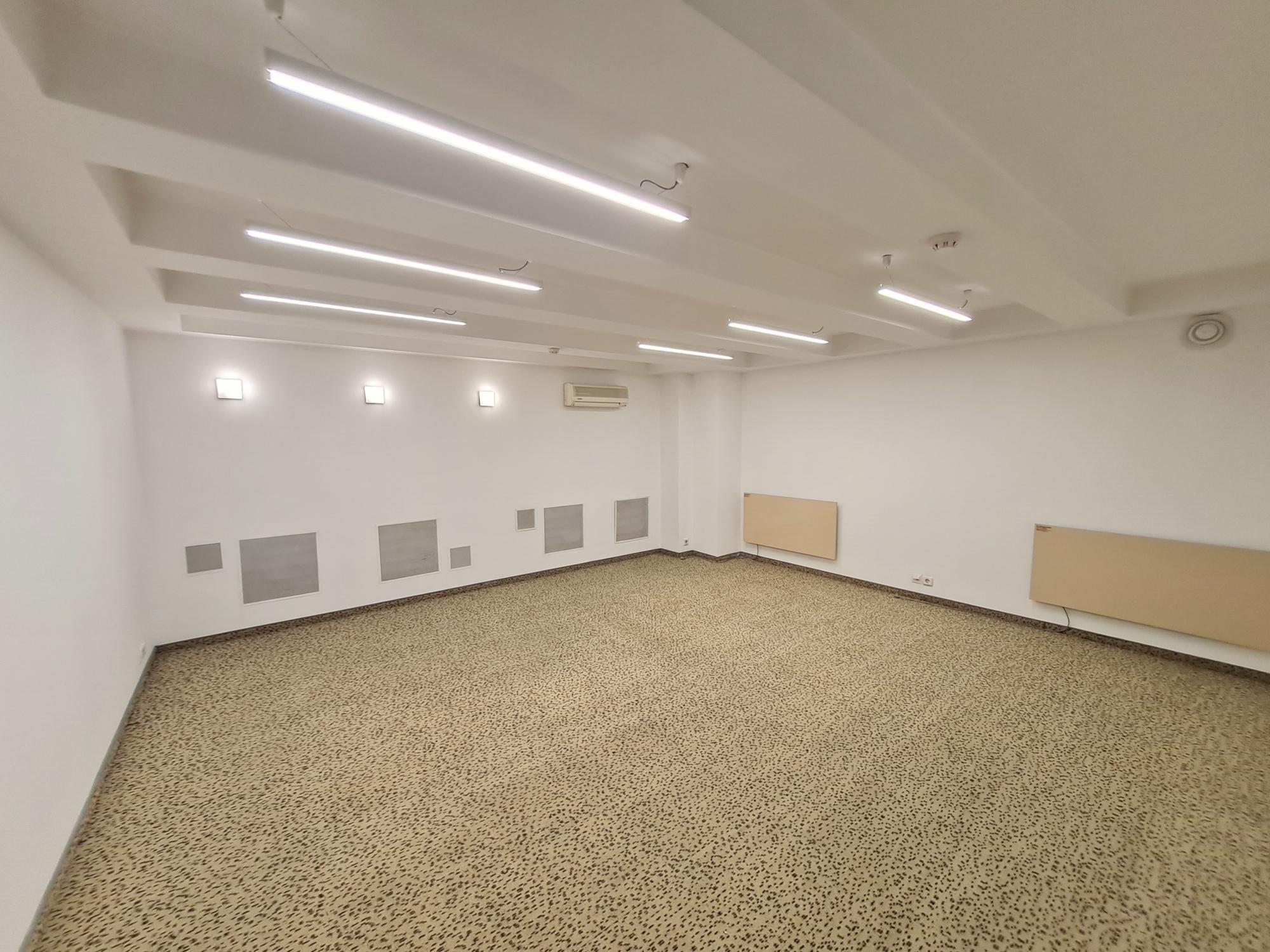 Оренда офісу 500 м², Степана Бандери просп., 16Б