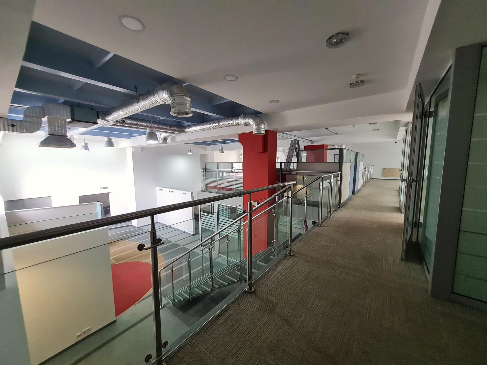 Оренда офісу 500 м², Степана Бандери просп., 16Б