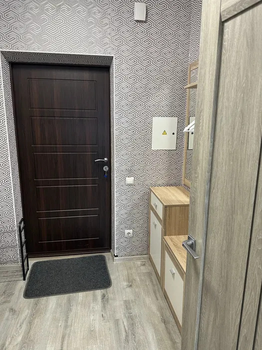 Оренда 1-кімнатної квартири 40 м², Каховська вул., 62