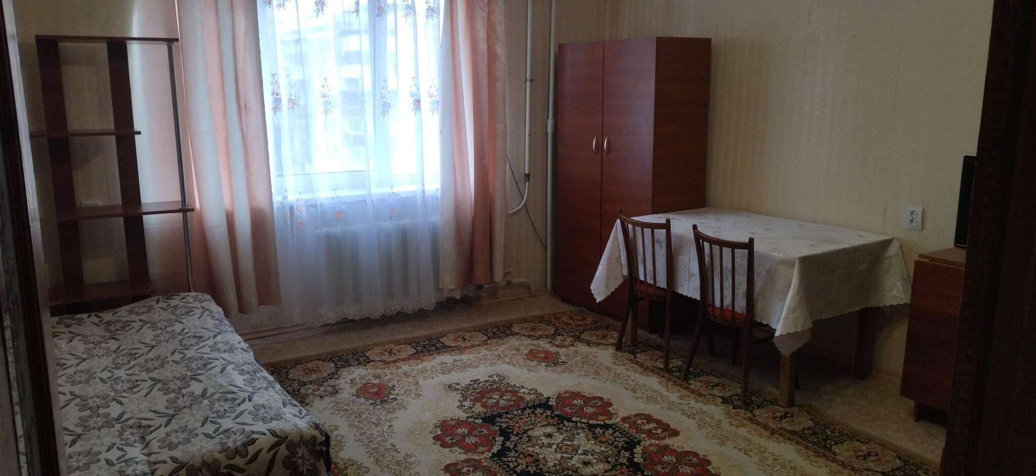 Оренда 1-кімнатної квартири 35 м², Генерала Бочарова вул., днепропетровская ул., 8/10