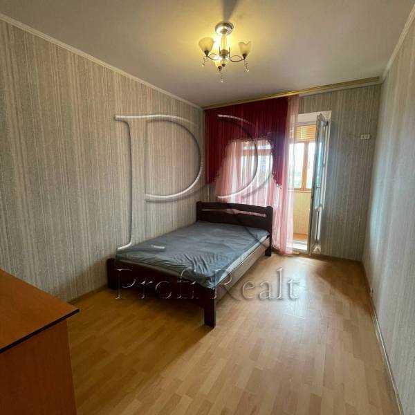 Продаж 2-кімнатної квартири 51 м², Свободи просп., 15/1