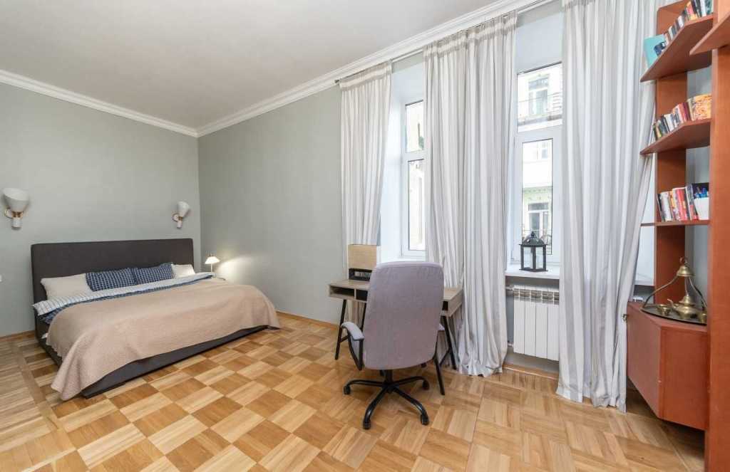Аренда 3-комнатной квартиры 150 м², Олеся Гончара ул., 74А