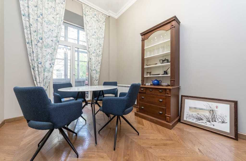 Аренда 3-комнатной квартиры 150 м², Олеся Гончара ул., 74А