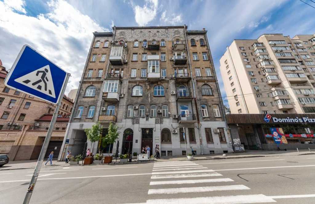 Аренда 3-комнатной квартиры 150 м², Олеся Гончара ул., 74А