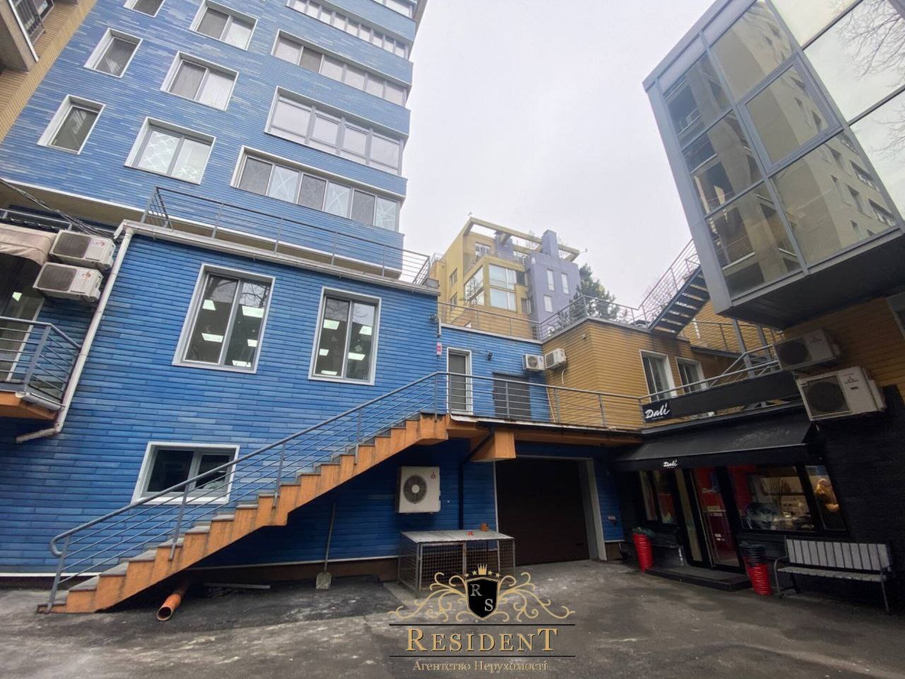 Продаж комерції 300 м², Дмитрія Яворницького просп., 25