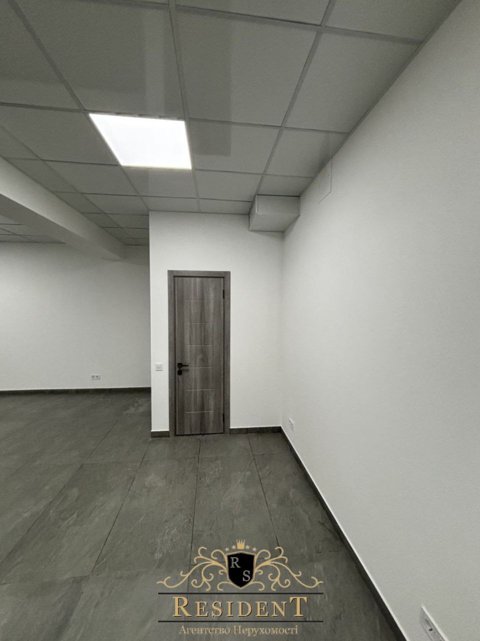 Продаж комерції 51 м², Калинова вул., 18
