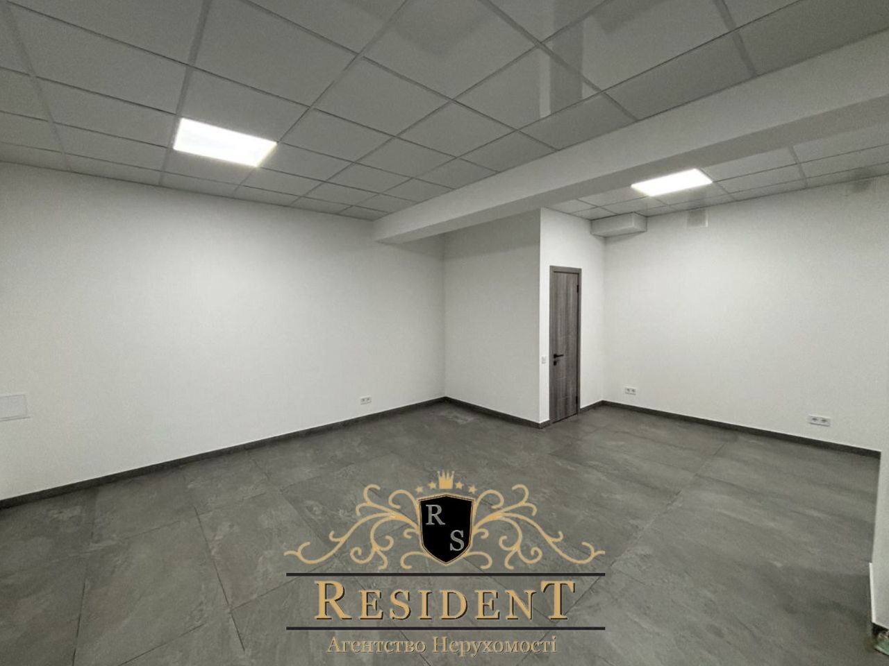 Продаж комерції 51 м², Калинова вул., 18