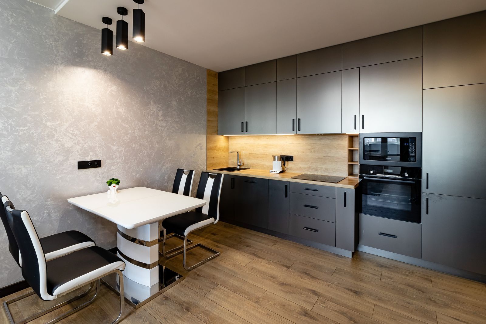 Оренда 1-кімнатної квартири 52 м², Перемоги просп., 5В