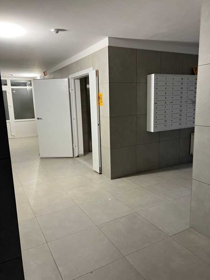 Продаж 3-кімнатної квартири 108 м², Михайла Максимовича вул., 32-Б