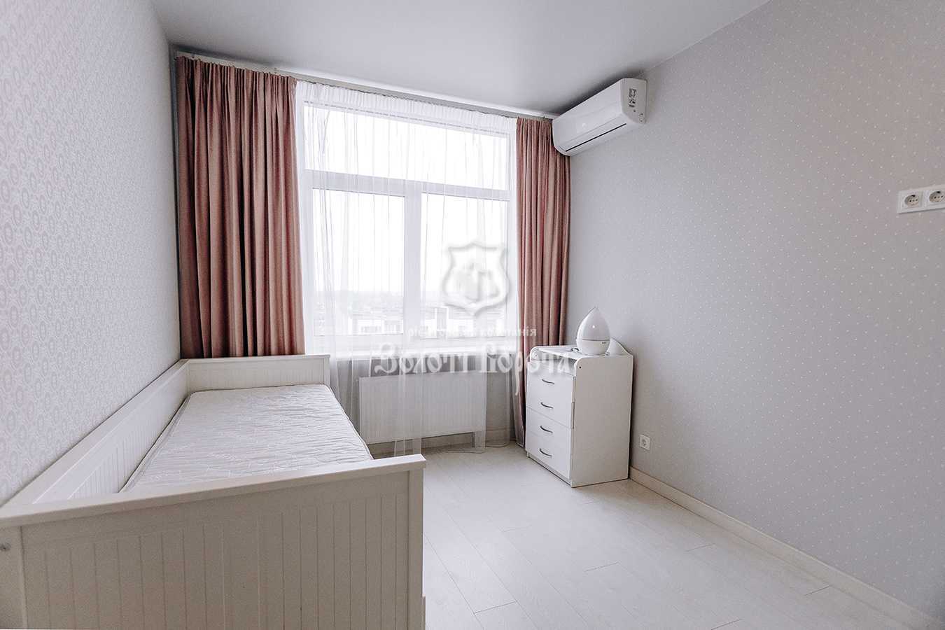 Продаж 2-кімнатної квартири 76 м², Юнацька вул., 6