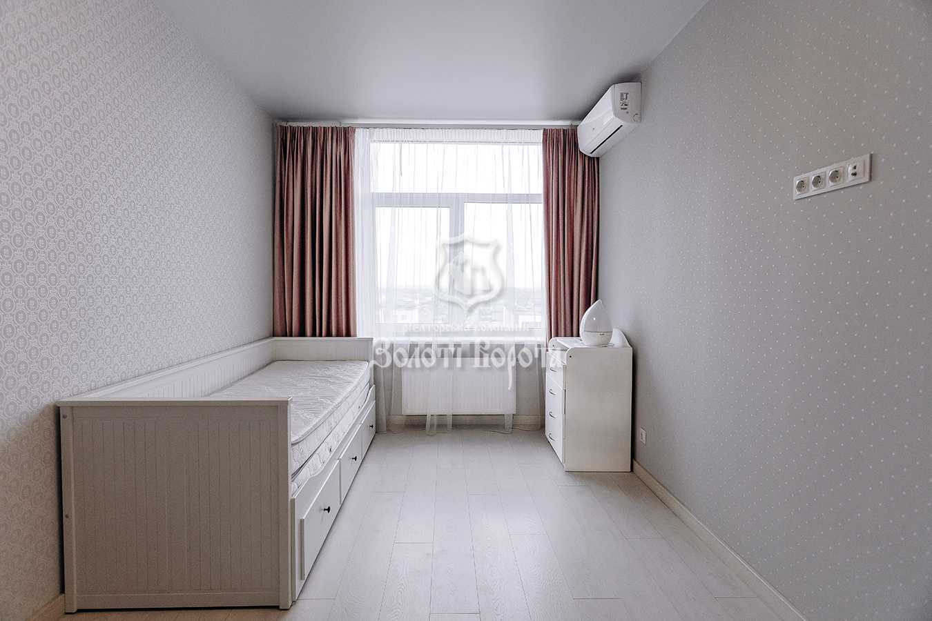 Продаж 2-кімнатної квартири 76 м², Юнацька вул., 6