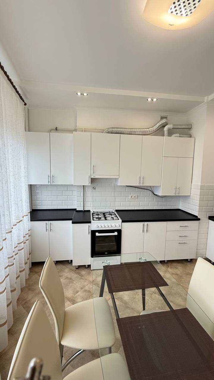 Аренда 1-комнатной квартиры 49 м², Квитки-Основьяненко ул., 8Б