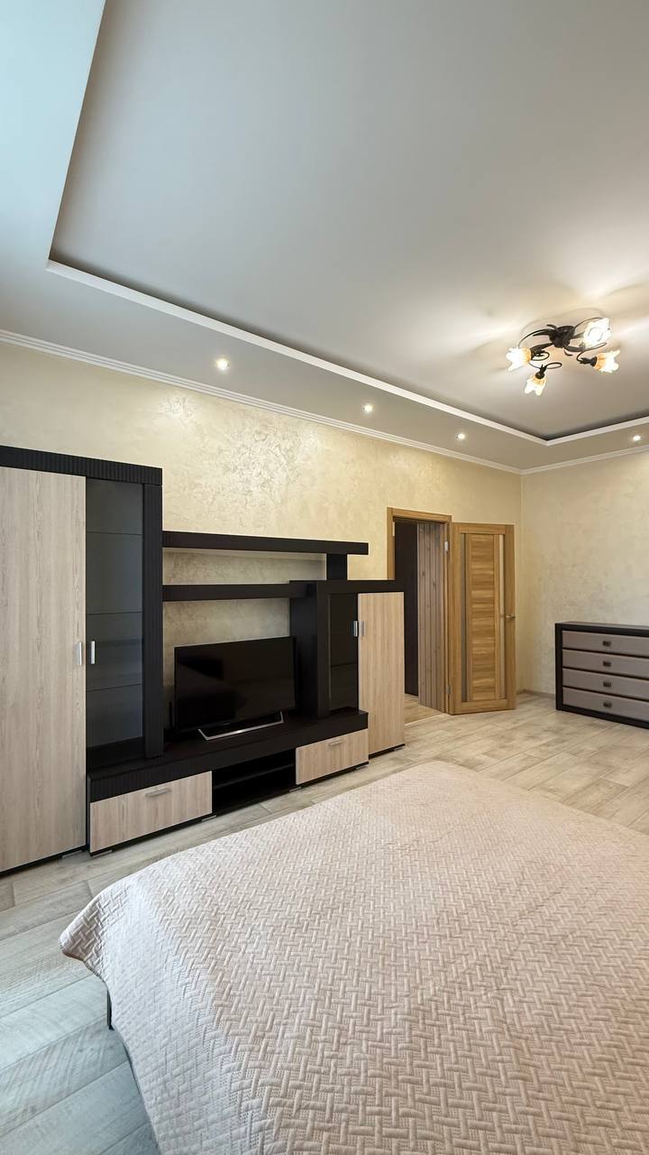 Аренда 1-комнатной квартиры 49 м², Квитки-Основьяненко ул., 8Б