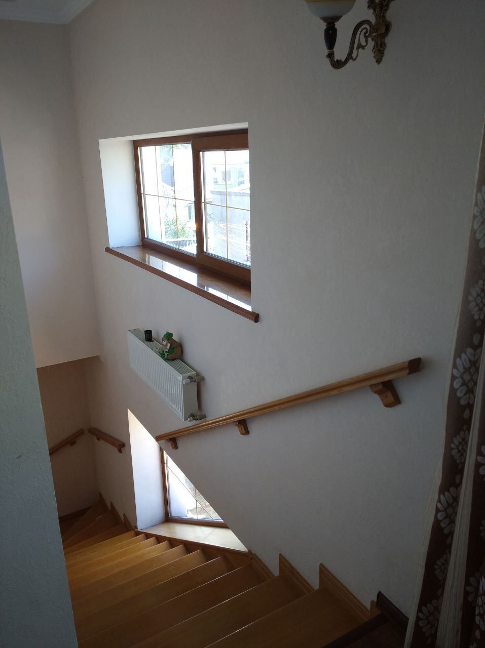 Продажа дома 200 м², Золотой Берег ул., 1