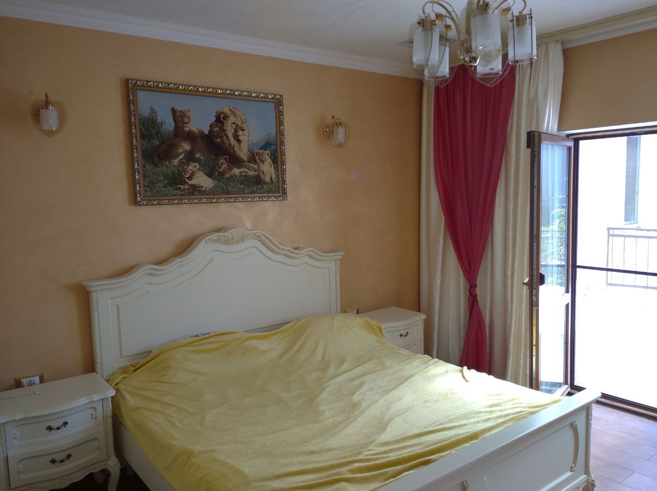 Продажа дома 200 м², Золотой Берег ул., 1