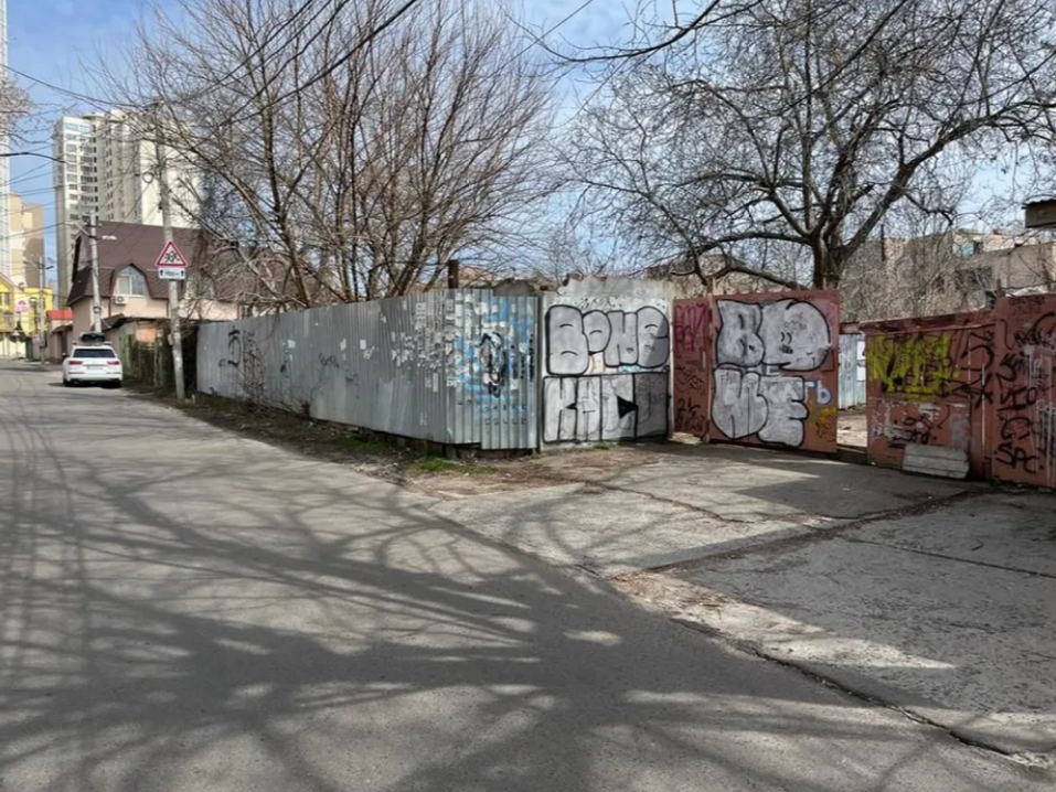 Продажа участка под индивидуальное жилое строительство 11 соток, Бернардацци ул.