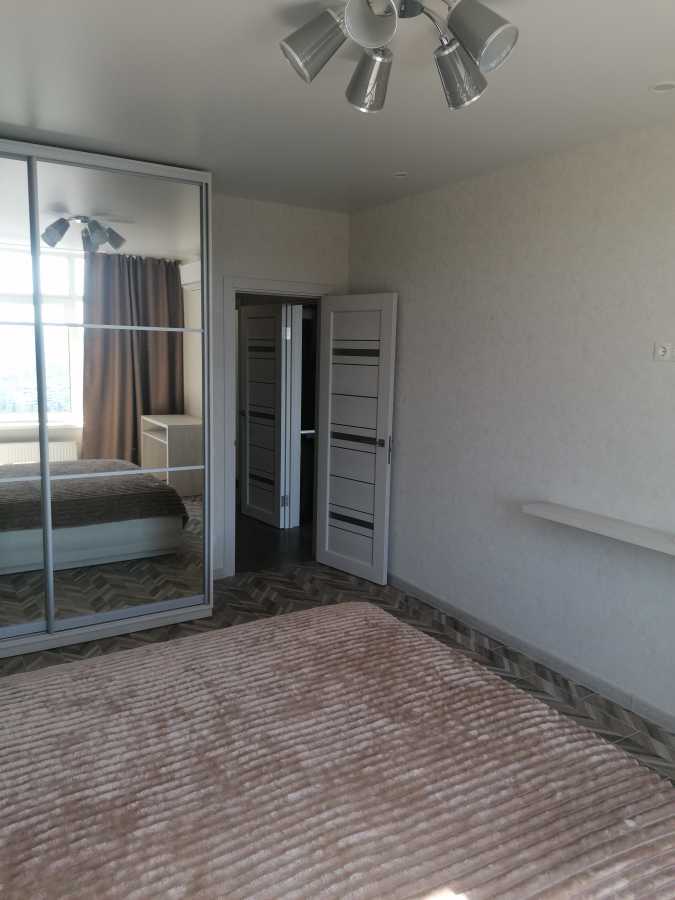 Оренда 1-кімнатної квартири 52 м², Євгена Сверстюка вул., 6Г