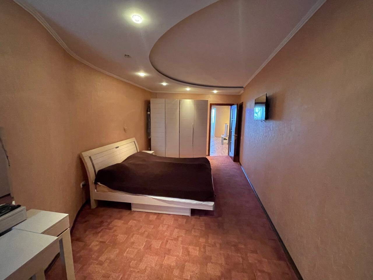 Продажа 3-комнатной квартиры 122 м², Сергея Подолинского ул.