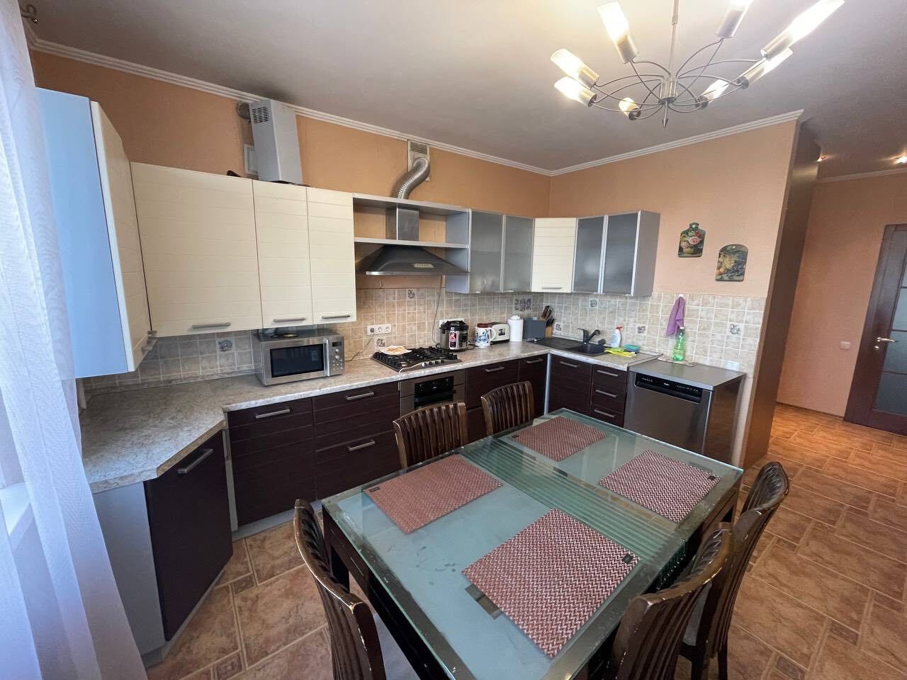 Продажа 3-комнатной квартиры 122 м², Сергея Подолинского ул.